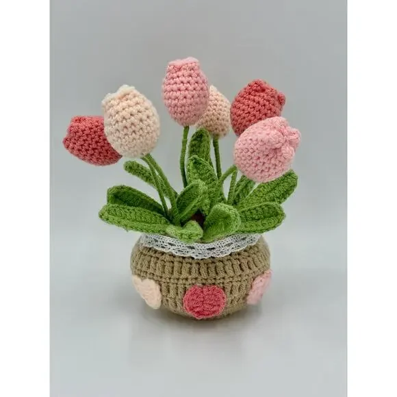 Crochet Pink Tulips In Pot Container With Hearts - Adorable - Picture 1 of 2